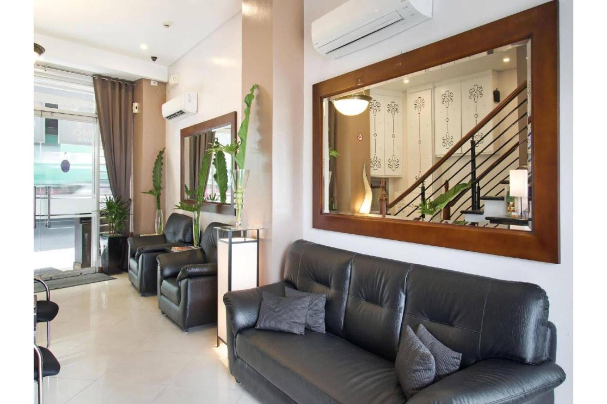Townhouse Oak Avitel Hotel Near Osmena Highway, Pnr Pasay Station, Metro Manila Makati City Exterior foto